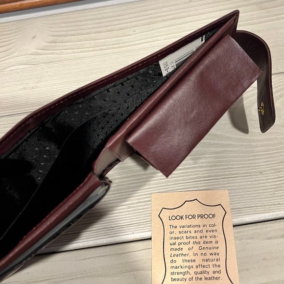 Princess Gardner Ladies Billfold Wallet - Picture 4 of 6